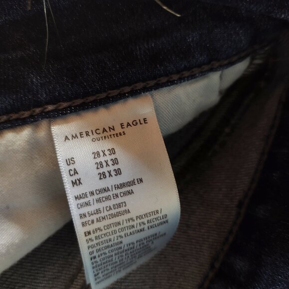 Medium Dark Wash American Eagle Outfitters Airflex+ Jeans Size 28 x 30 - Picture 11 of 11